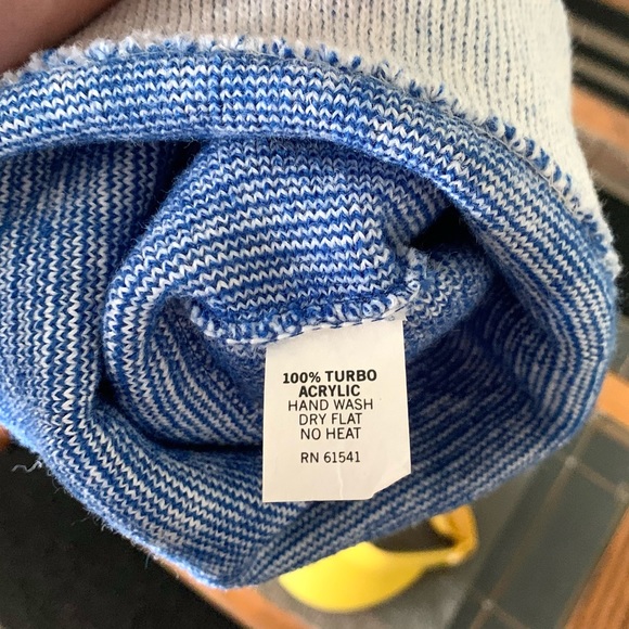 Vintage Mammoth Mountain Air Shuttle Beanie Winter Hat One Size Outerwear Unisex - Picture 3 of 3